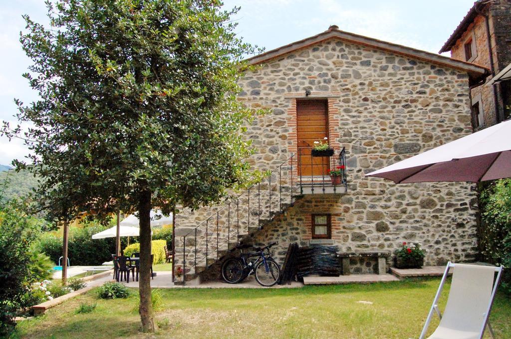 Villa Casa Webb Bagni di Lucca Camera foto